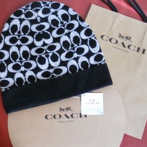 New With Tag, Coach Signature Knit Logo Hat Beanie